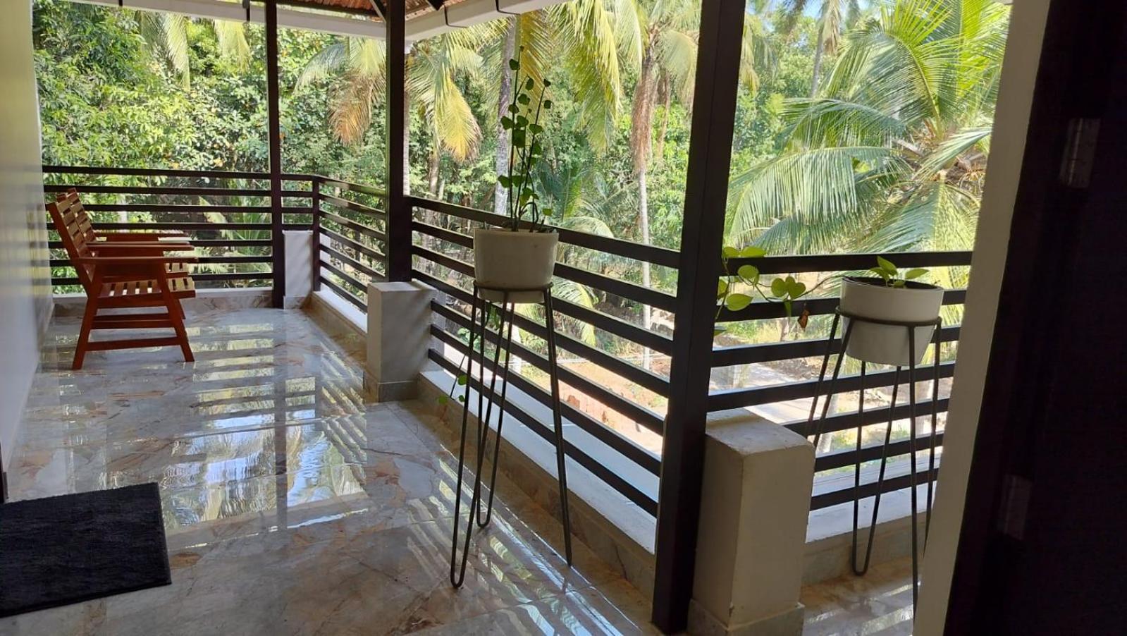 Aptha Ayurveda Kadikkad المظهر الخارجي الصورة